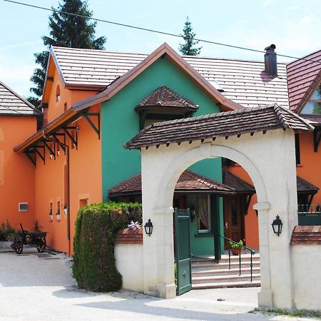 L'Auberge Des Gourmets Hotel Restaurant Le Vaudioux エクステリア 写真