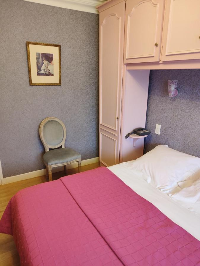 L'Auberge Des Gourmets Hotel Restaurant Le Vaudioux エクステリア 写真