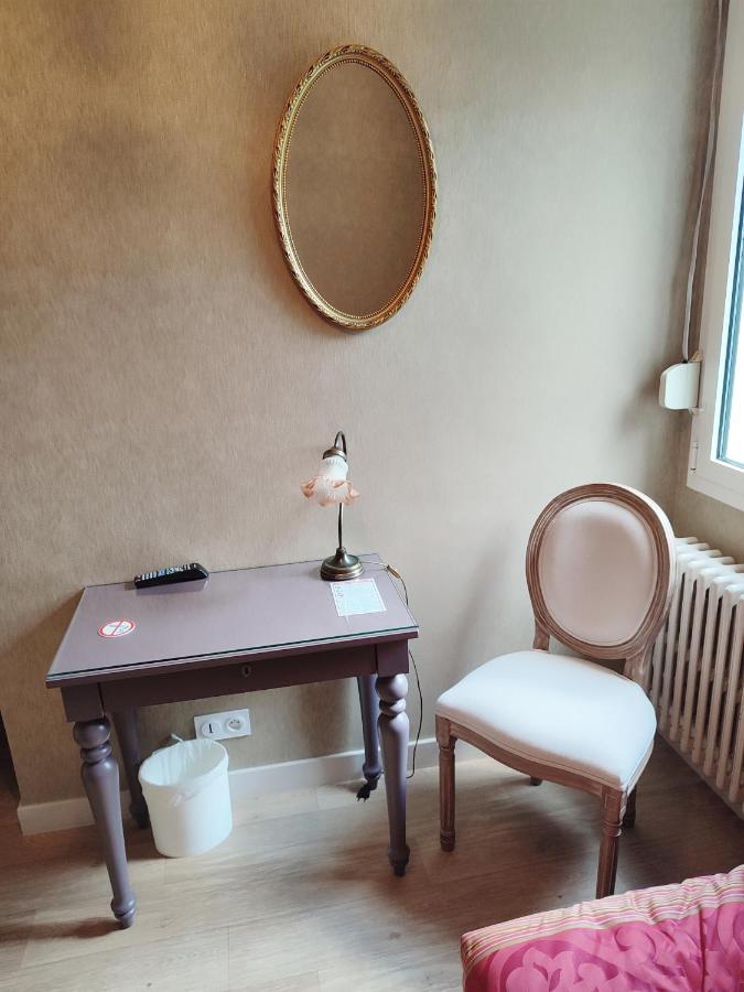L'Auberge Des Gourmets Hotel Restaurant Le Vaudioux エクステリア 写真
